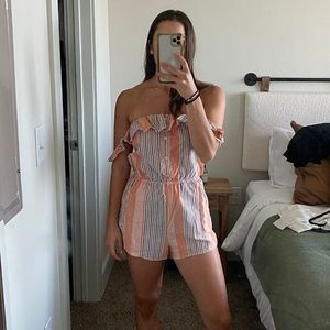 Stripped Romper with off the shoulder sleeve